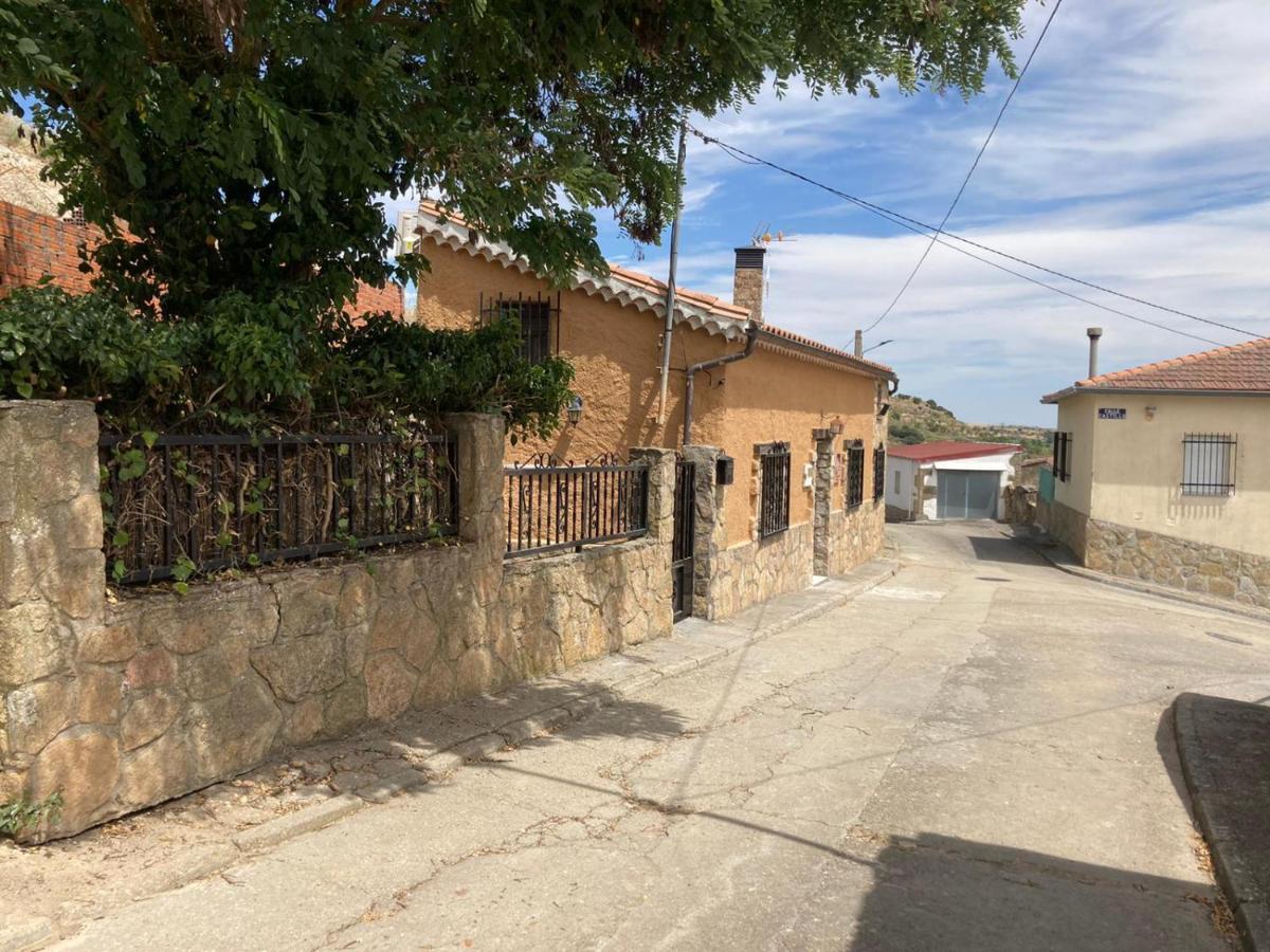 Casa Rural Neira Almenara de Tormes エクステリア 写真