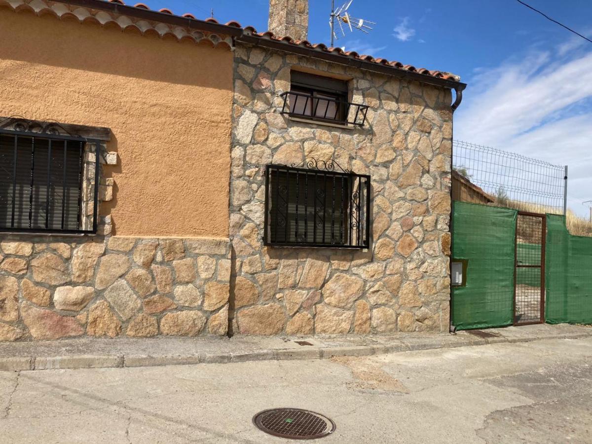 Casa Rural Neira Almenara de Tormes エクステリア 写真